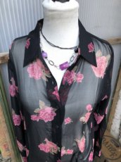 t2 zwarte transp bloes met bloem Mooie transparante zwarte blouse met bloemen T2