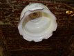 Vintage hangluster mat glas luster mat glas met bloemmotief Vintage